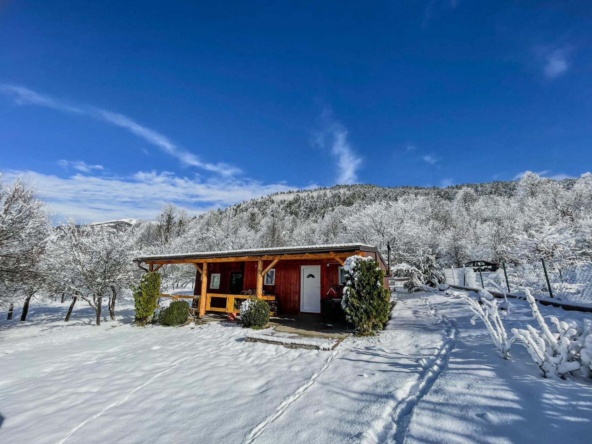 Holiday Home La Sierra Korenica Exterior foto